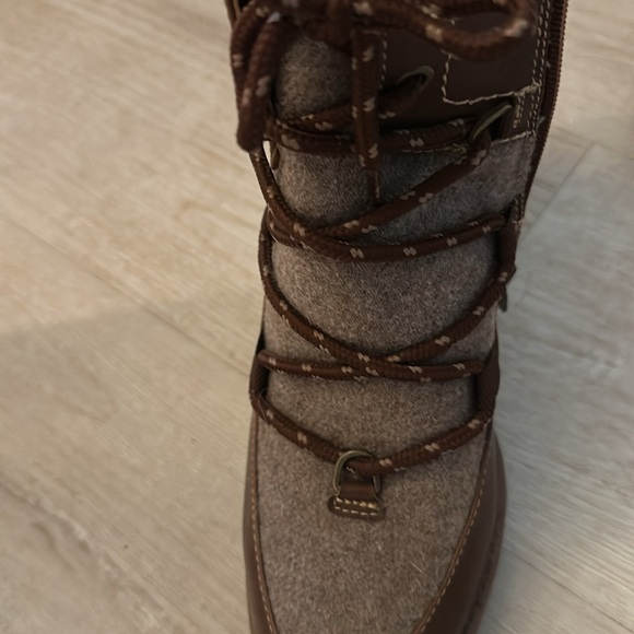 Like New Naturalizer Boots - Picture 3 of 3